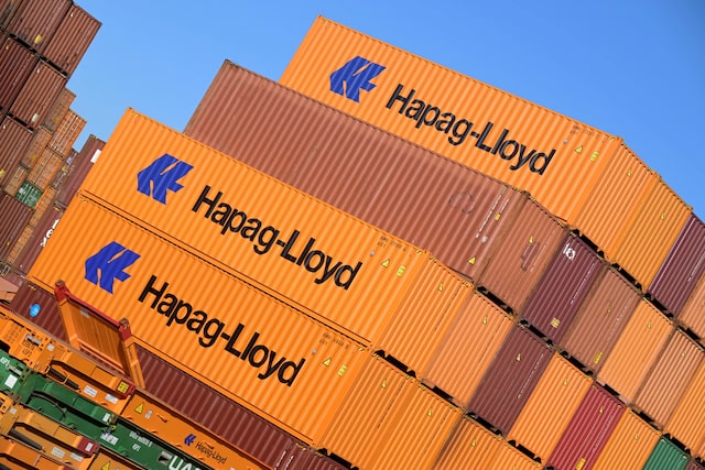 Hapag-Lloyd Plans to Improve Its Offer to Acquire Israel's ZIM